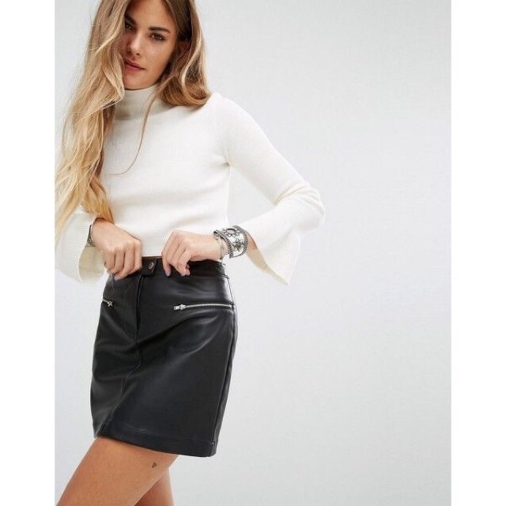 Cream Mock Neck Flare Sleeve Crop Sweater - Picture 3 of 5